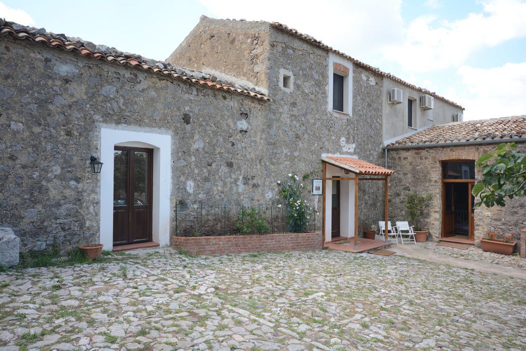 La Ferula Bed & Breakfast Scillato  Exterior photo